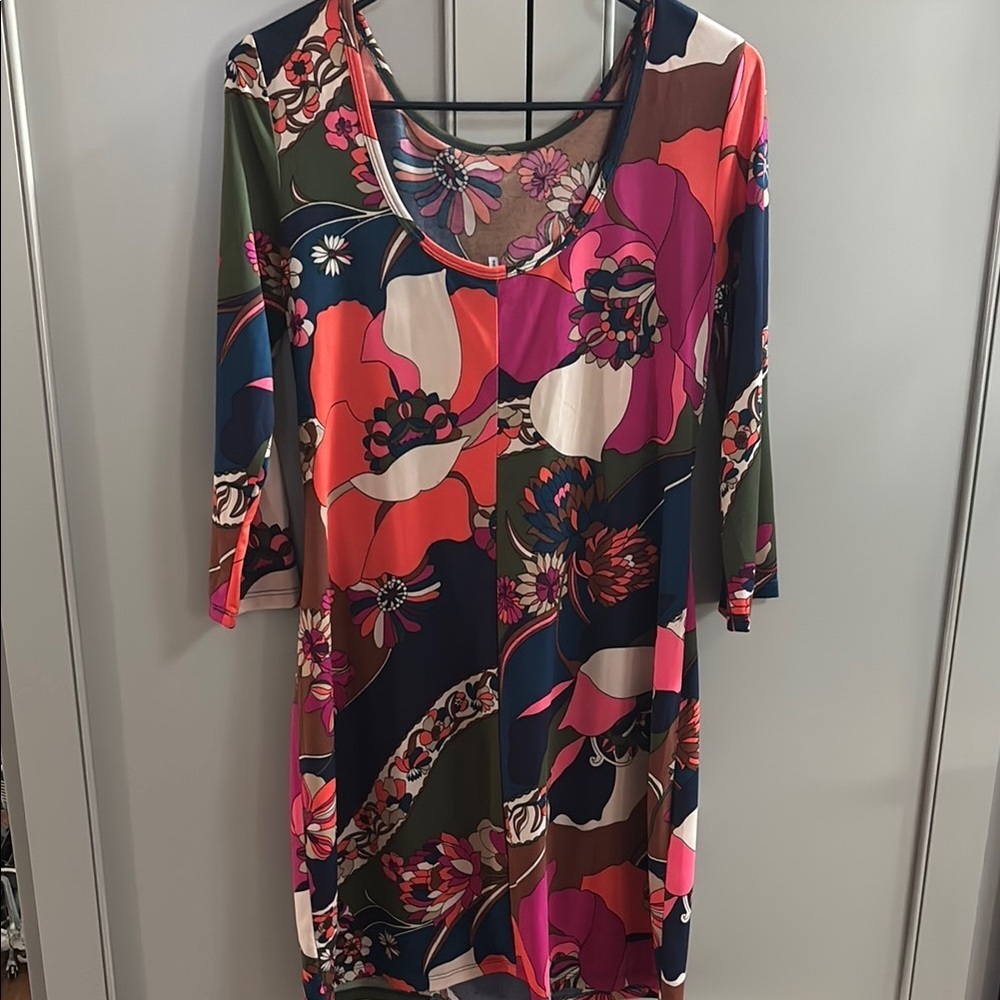 Trina Turk floral retro 3/4 sleeve dress sz medium - Picture 4 of 5